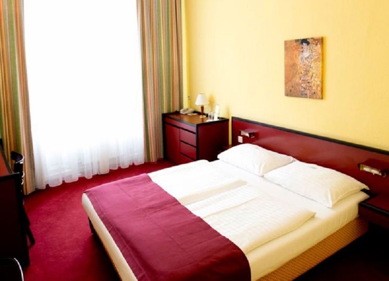 Hotel Fuerst Metternich Виена Екстериор снимка