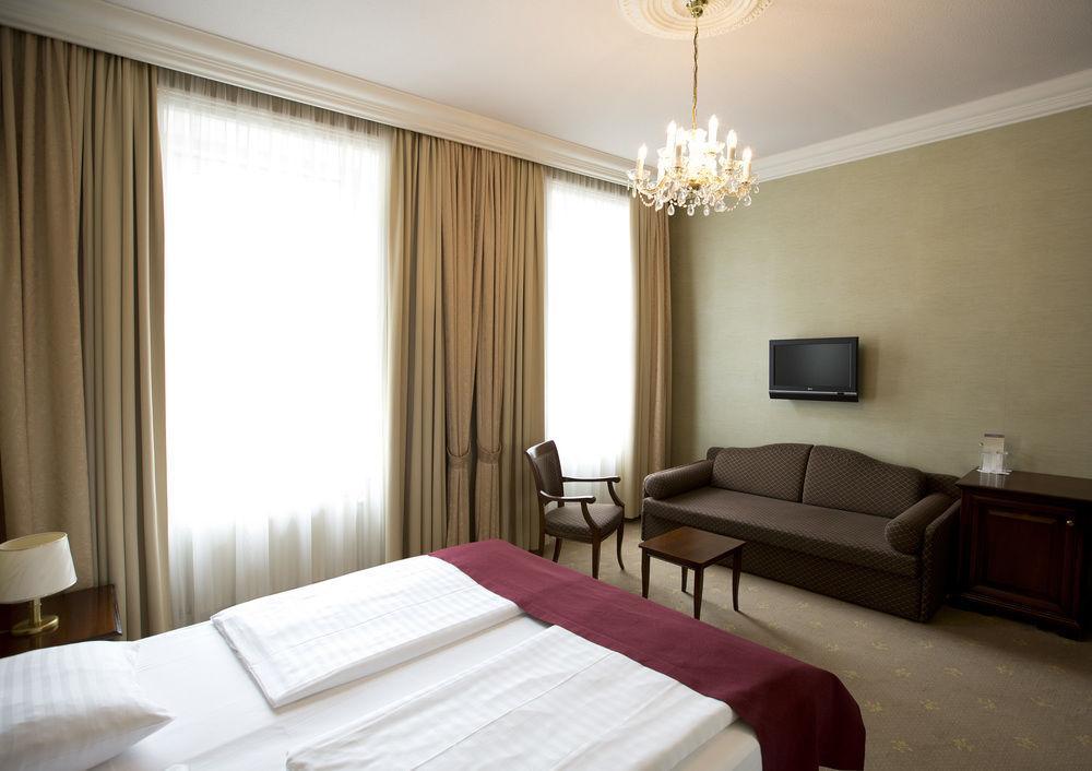 Hotel Fuerst Metternich Виена Екстериор снимка