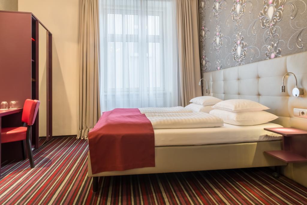 Hotel Fuerst Metternich Виена Екстериор снимка