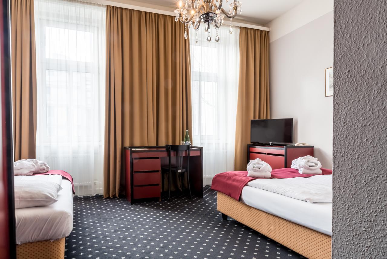 Hotel Fuerst Metternich Виена Екстериор снимка