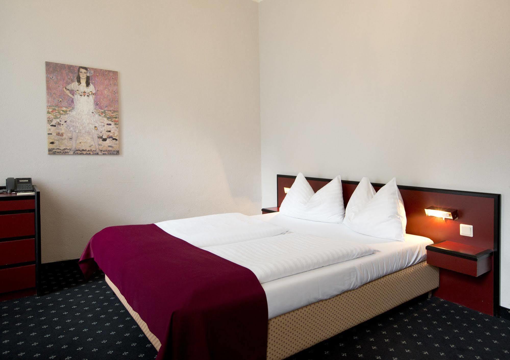Hotel Fuerst Metternich Виена Екстериор снимка