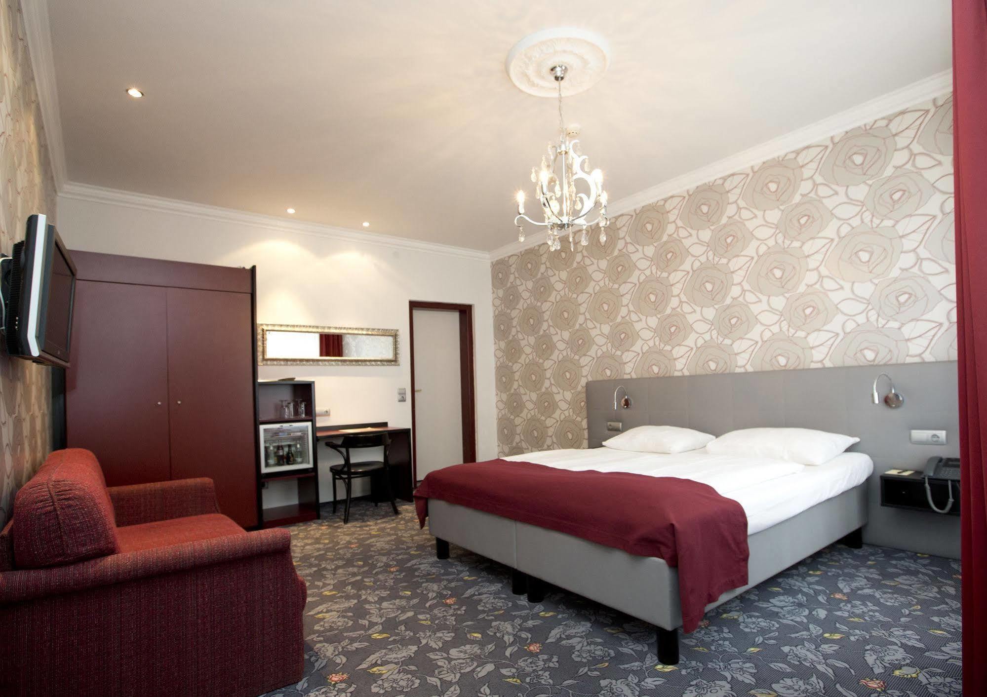 Hotel Fuerst Metternich Виена Екстериор снимка